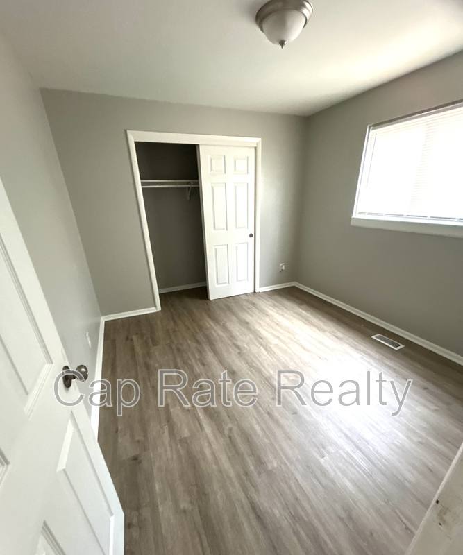 House for rent at 2174 Sullivant Ave, Columbus, OH 43223