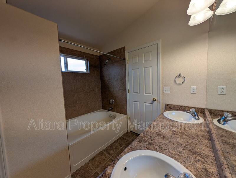 Townhouse for rent at 4848 Iron Horse Villas Point, Colorado Springs, CO 80917