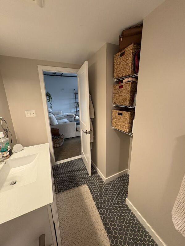 Apartment for rent at 923 S E Ave #12, Baltimore, MD 21224