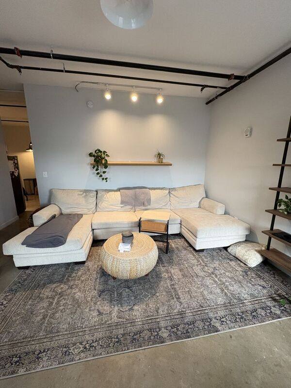 Apartment for rent at 923 S E Ave #12, Baltimore, MD 21224