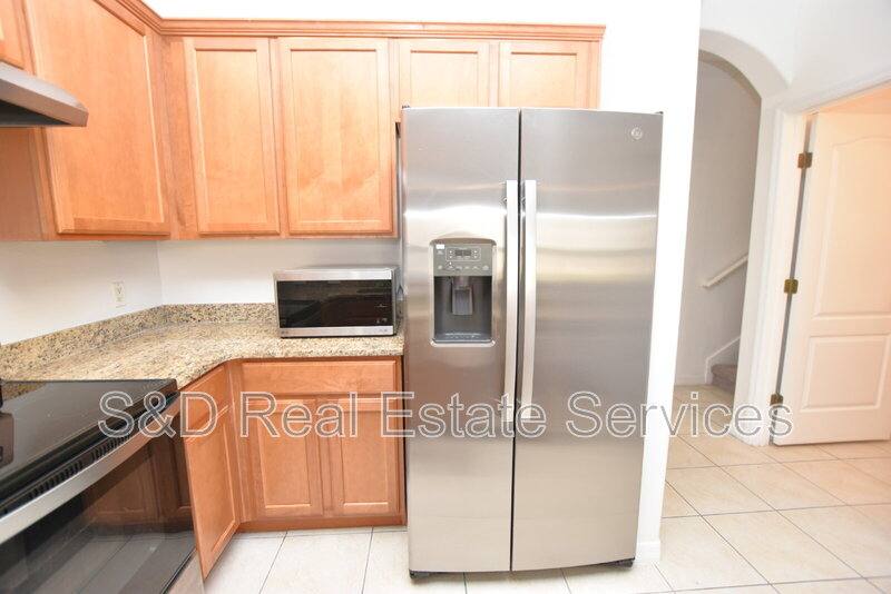 Townhouse for rent at 6352 Sedgeford Dr, Lakeland, FL 33811