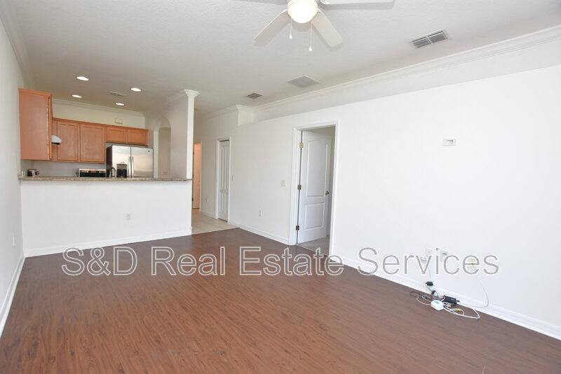 Townhouse for rent at 6352 Sedgeford Dr, Lakeland, FL 33811