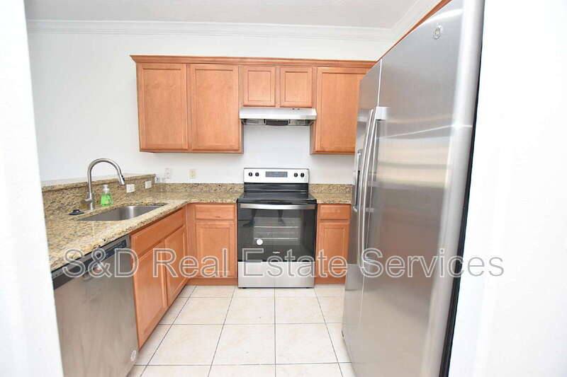 Townhouse for rent at 6352 Sedgeford Dr, Lakeland, FL 33811