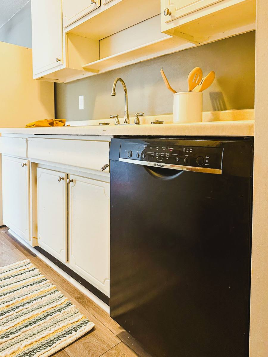 Apartment for rent at 8300 31st St W, Minneapolis, MN 55426