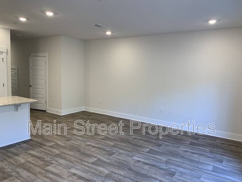 Townhouse for rent at 1524 Farragut Way, Pensacola, FL 32534