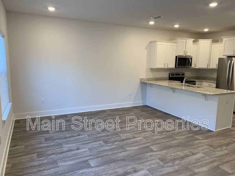 Townhouse for rent at 1524 Farragut Way, Pensacola, FL 32534