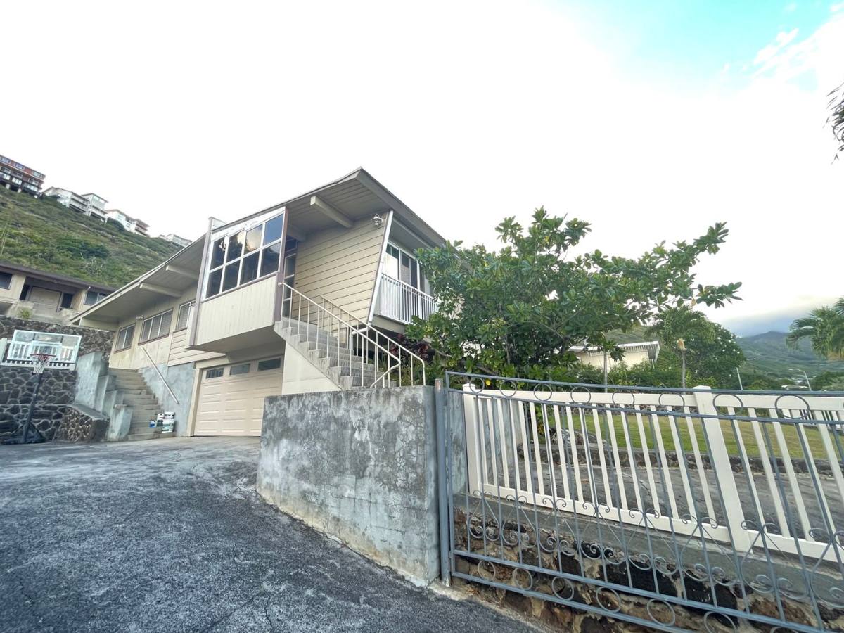 House for rent at 320 Hao St, Honolulu, HI 96821