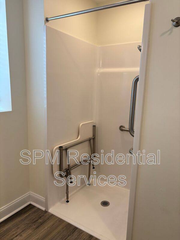 Apartment for rent at 214 Red Cross St #102, Wilmington, NC 28401
