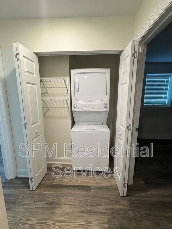Apartment for rent at 214 Red Cross St #102, Wilmington, NC 28401