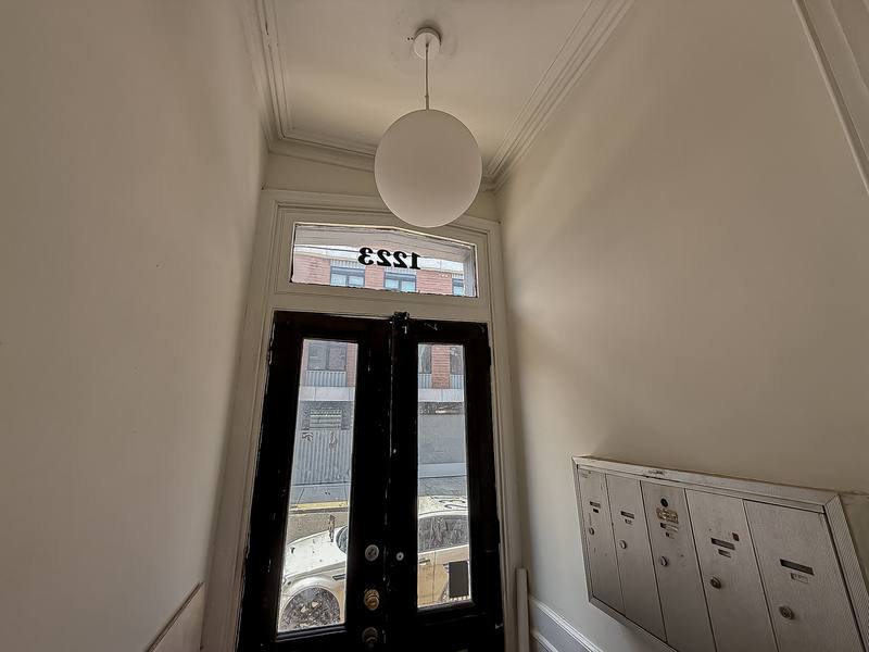 Townhouse for rent at 1223 N Franklin St #2F, Philadelphia, PA 19122