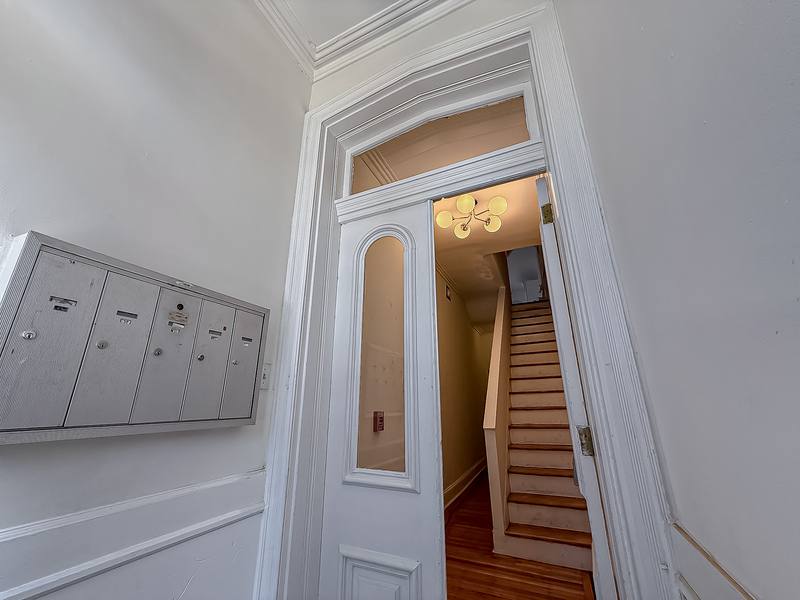 Townhouse for rent at 1223 N Franklin St #2F, Philadelphia, PA 19122