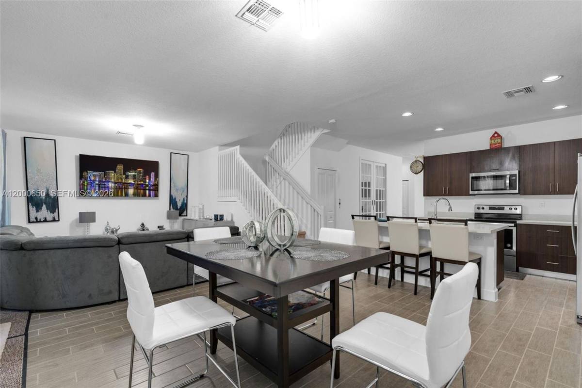 House for rent at 5113 NW 52nd St, Fort Lauderdale, FL 33319