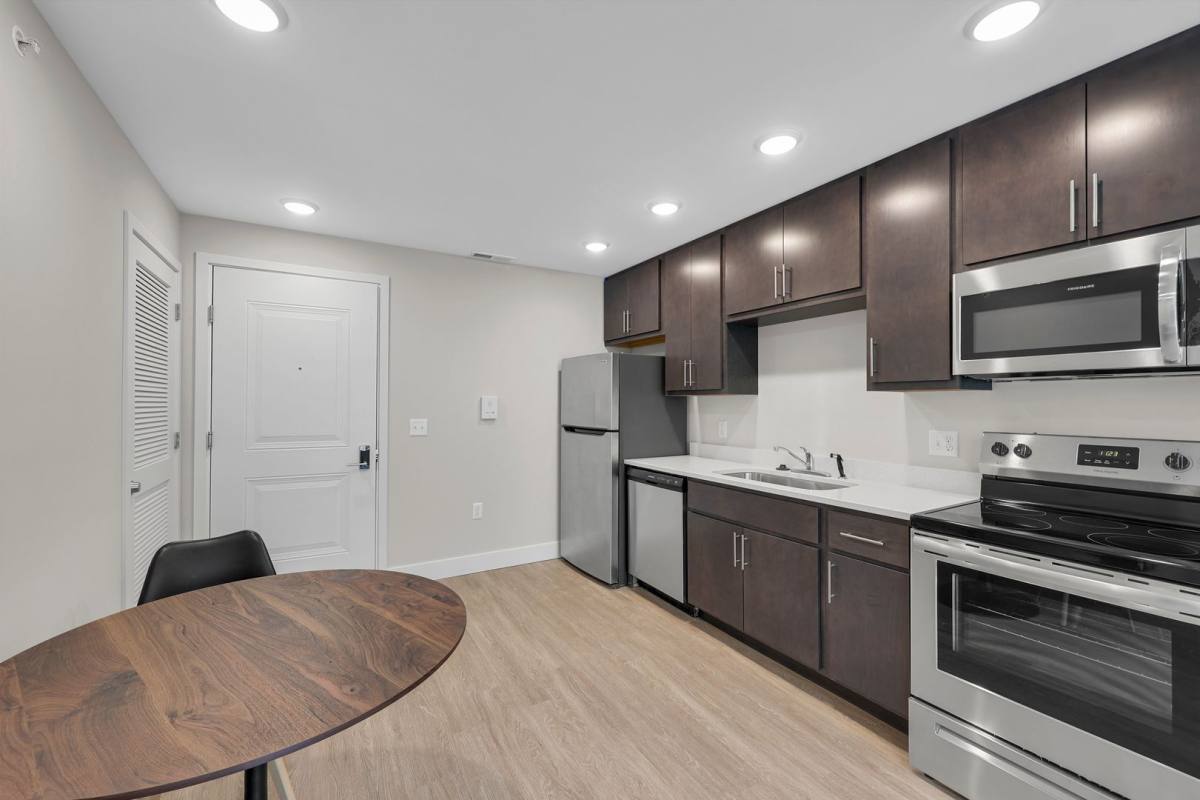 Apartment for rent at 507 W Springfield, Urbana, IL 61801