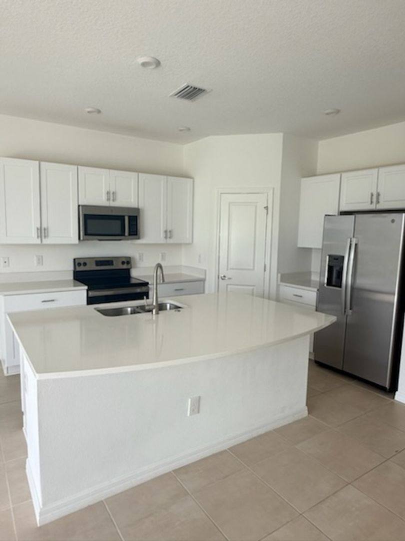Apartment for rent at 5780 Haven Terrace, Nokomis, FL 34275
