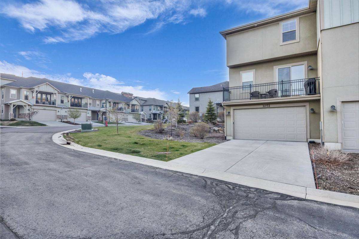 Townhouse for rent at 1072 W Cattail Court, Kamas, UT 84036