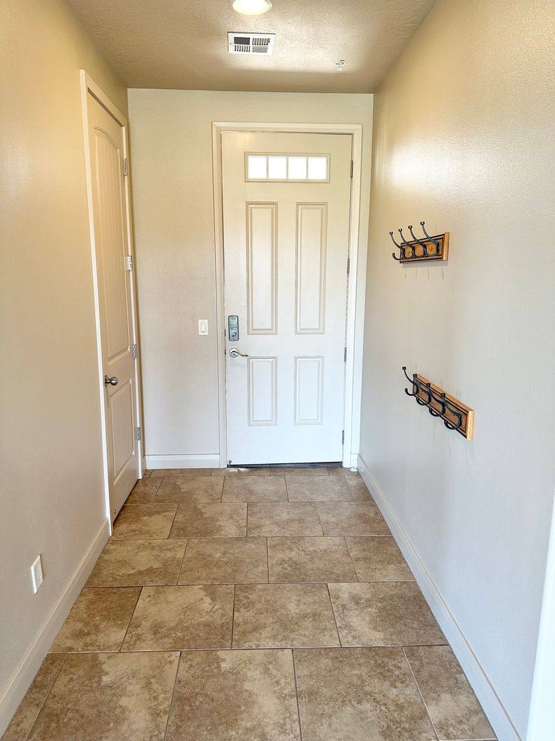 Condo for rent at 1845 W Canyon View Dr, Saint George, UT 84770