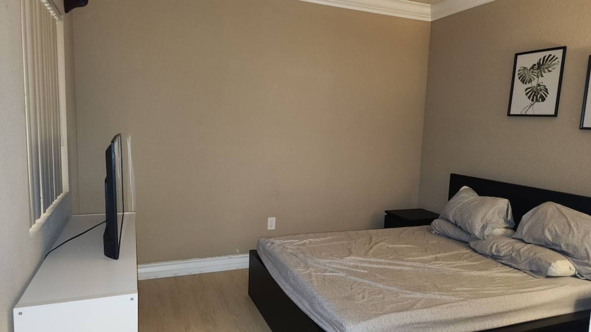 Condo for rent at 270 E Flamingo Rd, Las Vegas, NV 89169