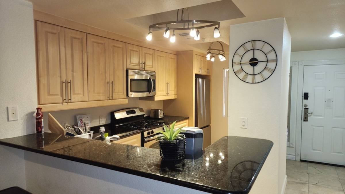 Condo for rent at 270 E Flamingo Rd, Las Vegas, NV 89169