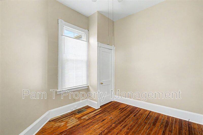 Apartment for rent at 124 E Henry St #D, Savannah, GA 31401