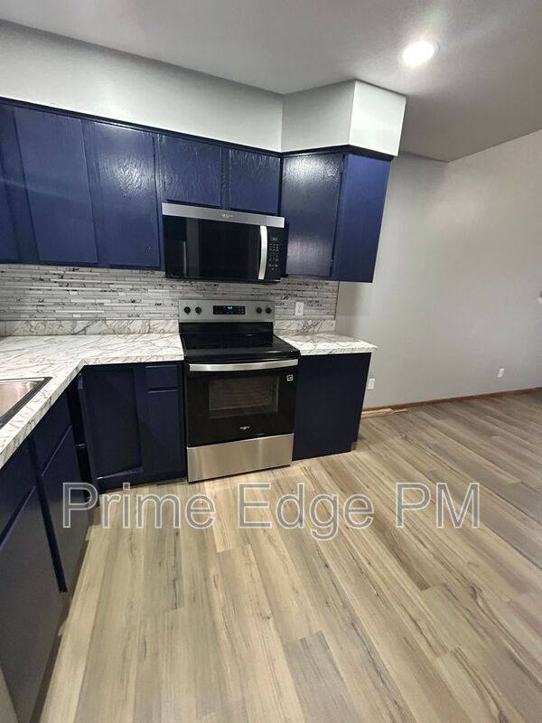 Apartment for rent at 1701 Ridgehaven Court #5, Lincoln, NE 68505