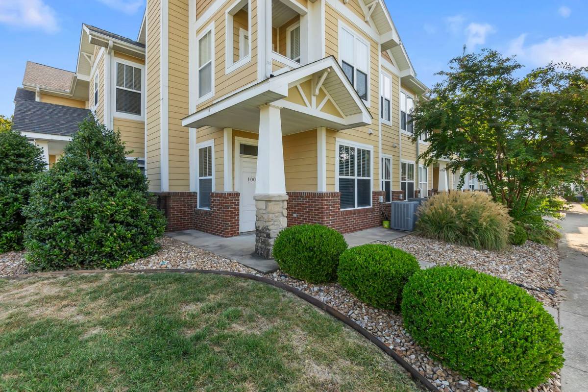 Apartment for rent at 2041 Walden Blvd, Cape Girardeau, MO 63701