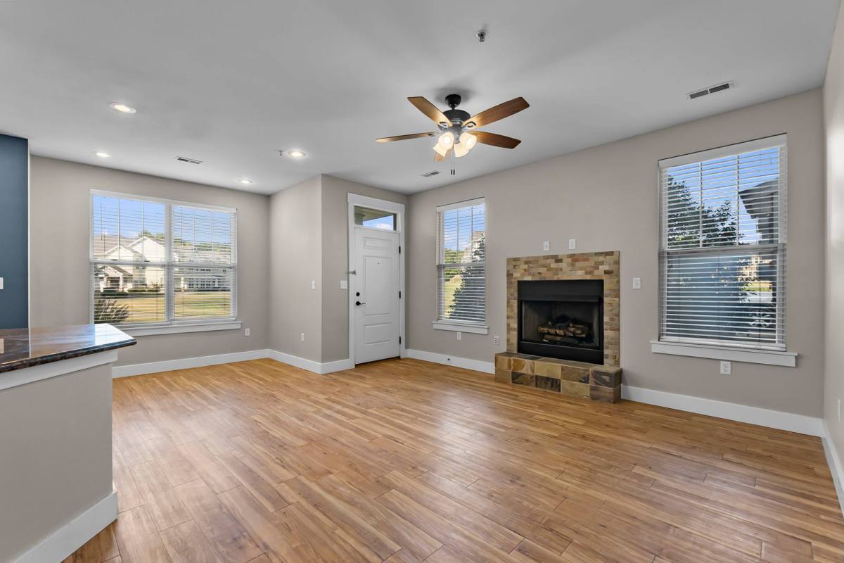 Apartment for rent at 2041 Walden Blvd, Cape Girardeau, MO 63701
