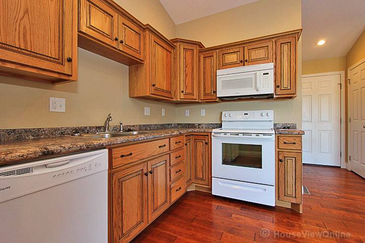 Apartment for rent at 2478 2480 Travelers Way, Jackson, MO 63755