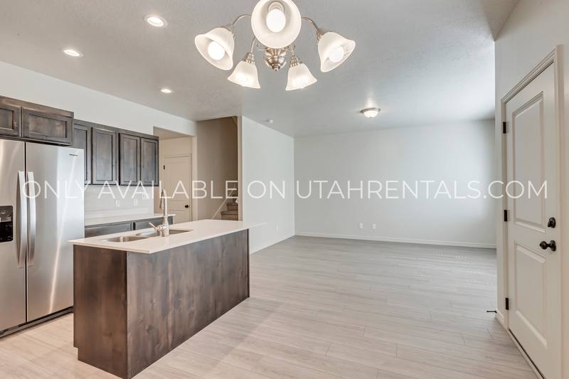 Townhouse for rent at 793 N 2560 E, Spanish Fork, UT 84660