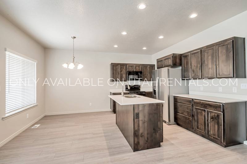 Townhouse for rent at 793 N 2560 E, Spanish Fork, UT 84660