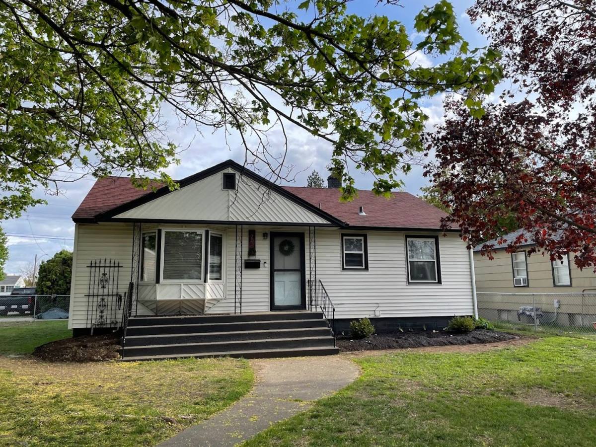 House for rent at 3703 W Rockwell Ave, Spokane, WA 99205