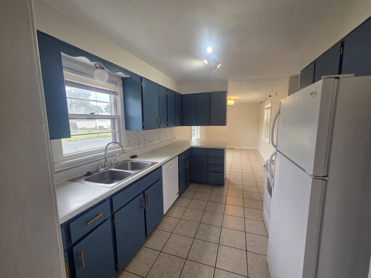 House for rent at 3703 W Rockwell Ave, Spokane, WA 99205