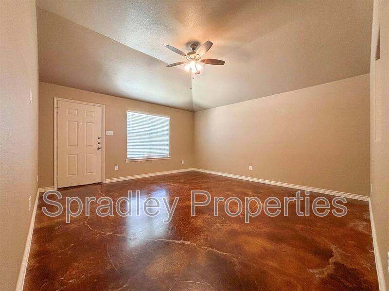 Townhouse for rent at 1004A San Saba Court, Belton, TX 76513