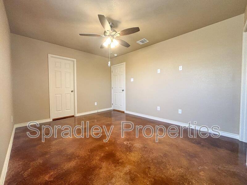 Townhouse for rent at 1004A San Saba Court, Belton, TX 76513