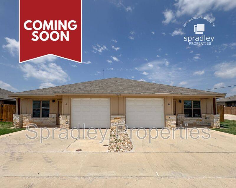 Townhouse for rent at 1004A San Saba Court, Belton, TX 76513