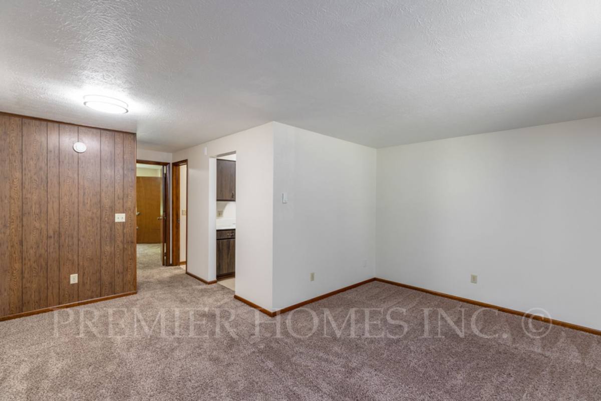 Apartment for rent at 3718 Martindale Rd NE, Canton, OH 44714