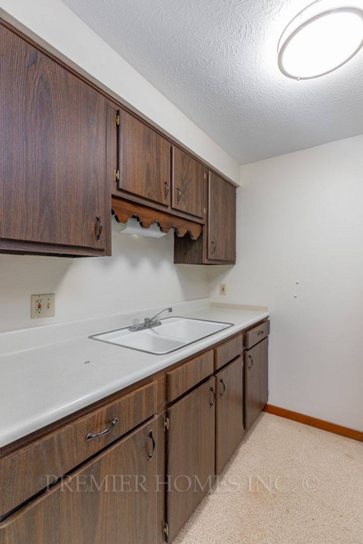 Apartment for rent at 3718 Martindale Rd NE, Canton, OH 44714
