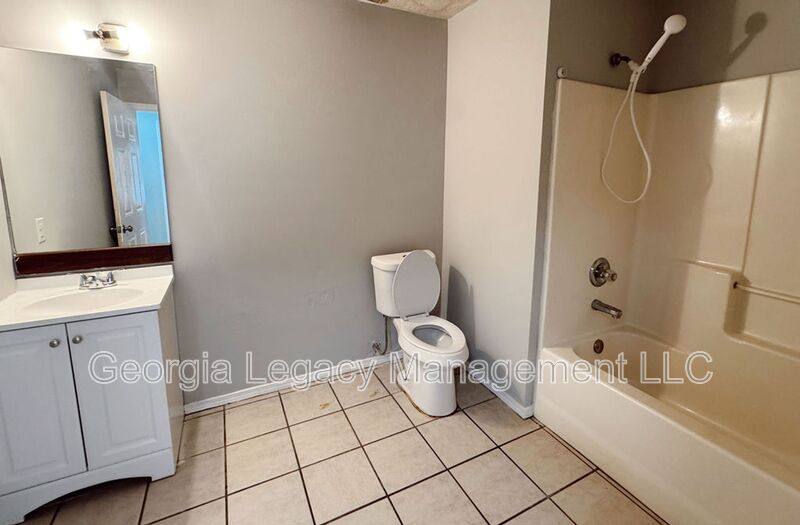 Apartment for rent at 896 Campbell St #A6, Cleveland, GA 30528