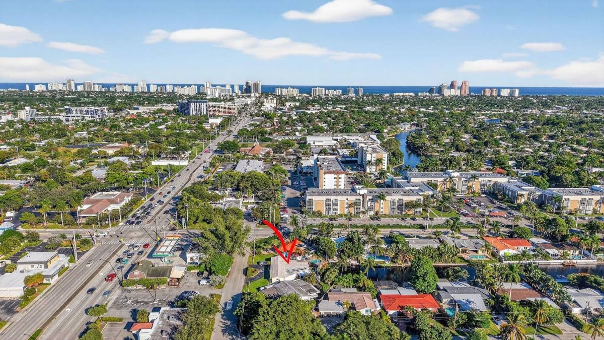 House for rent at 1570 NE 30th Place, Fort Lauderdale, FL 33334