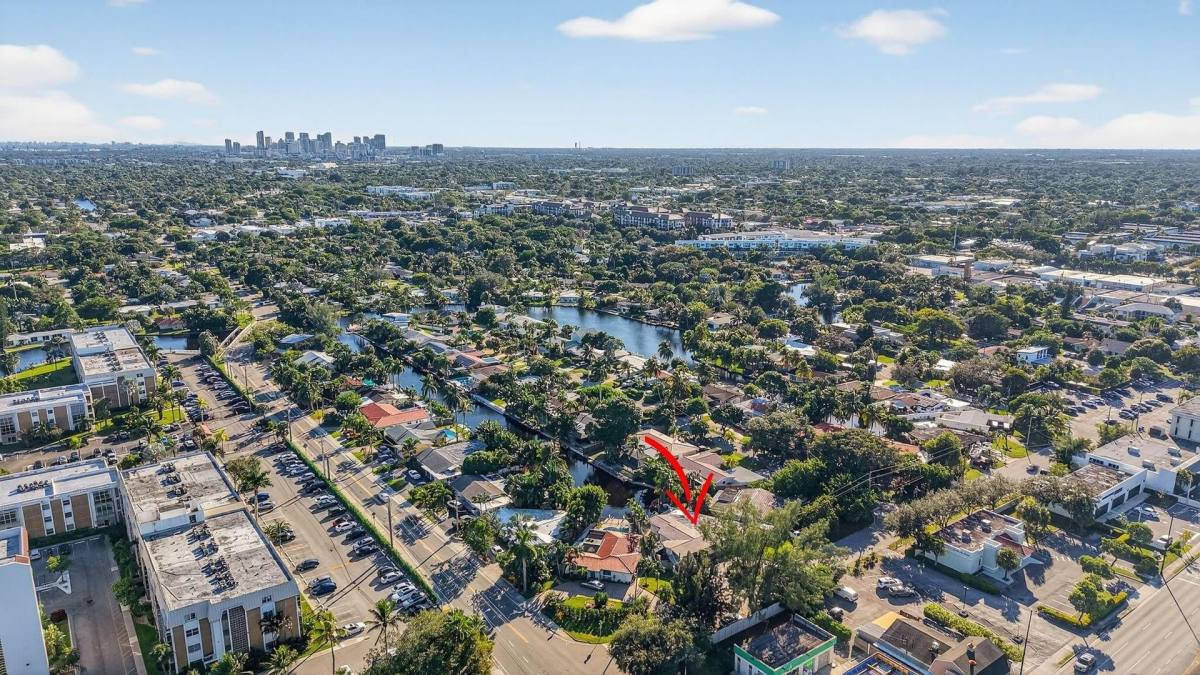 House for rent at 1570 NE 30th Place, Fort Lauderdale, FL 33334
