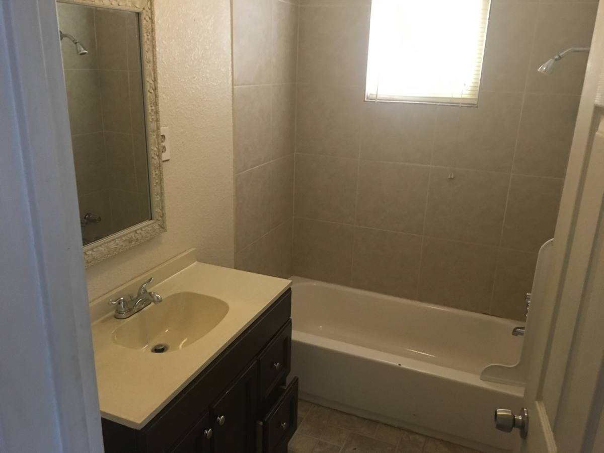 House for rent at 113 S Regal St, Bakersfield, CA 93308