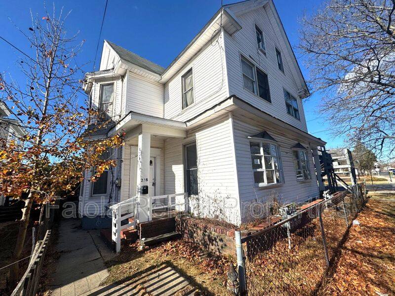 Apartment for rent at 228 N 3rd St #3, Millville, NJ 08332