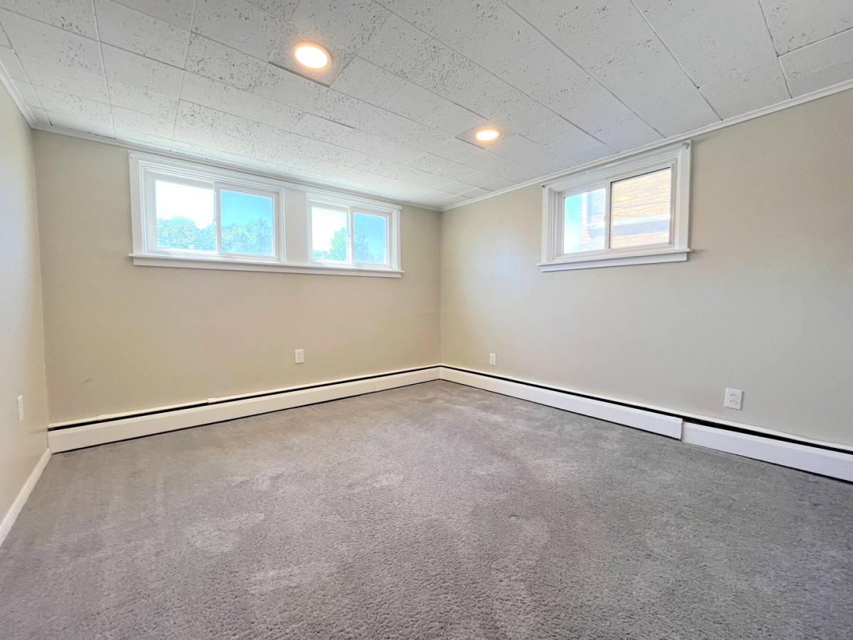 Apartment for rent at 2676 Sheridan Dr, Tonawanda, NY 14150