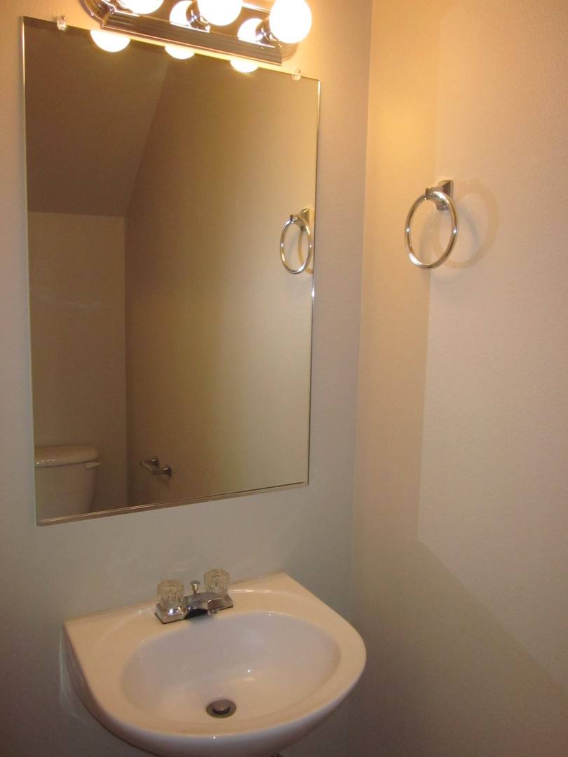 Townhouse for rent at 1930 SW Reindeer Ave, Redmond, OR 97756