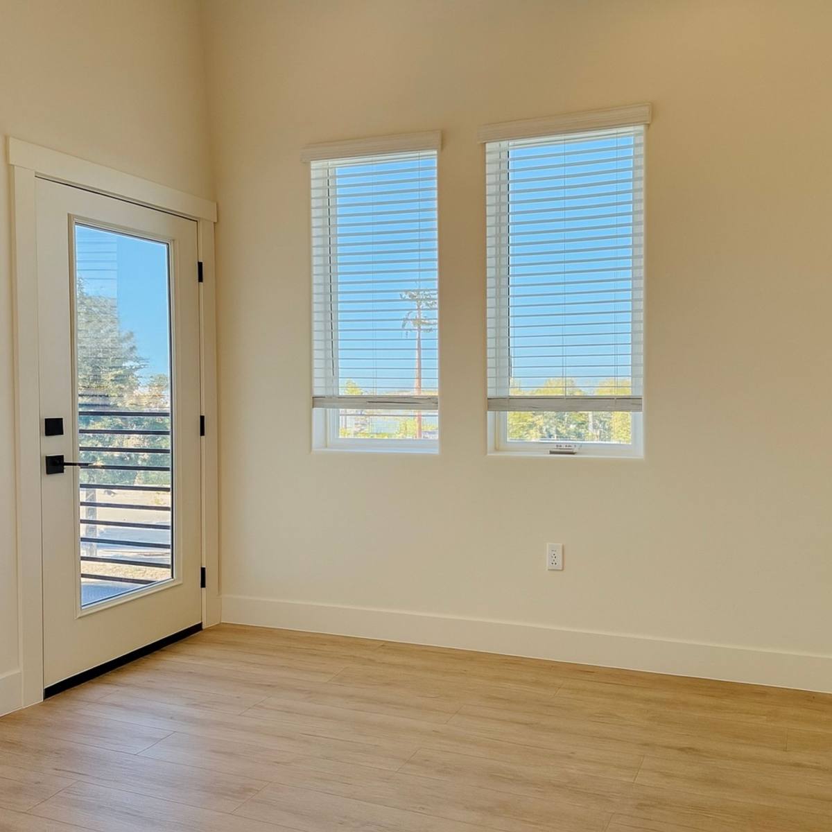 Apartment for rent at 470 NW Fir Ave, Redmond, OR 97756