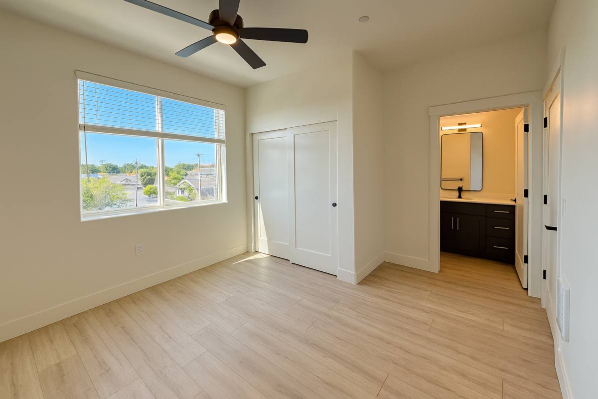 Apartment for rent at 470 NW Fir Ave, Redmond, OR 97756