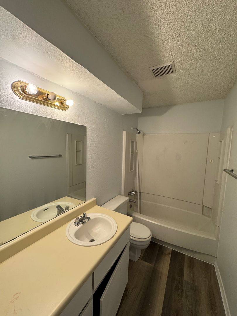 Apartment for rent at 1508 S 13th, Waco, TX 76706