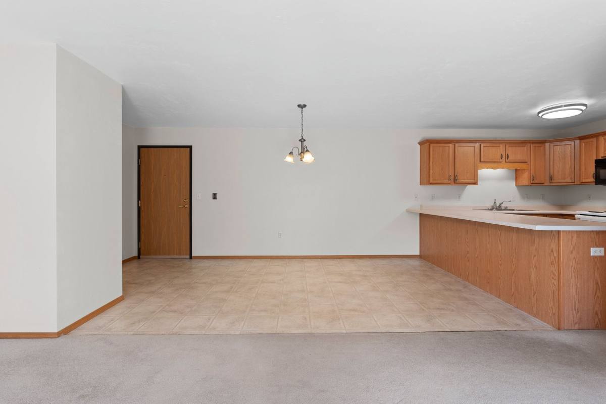 Townhouse for rent at 308 Golfview Rd #5, Cecil, WI 54111