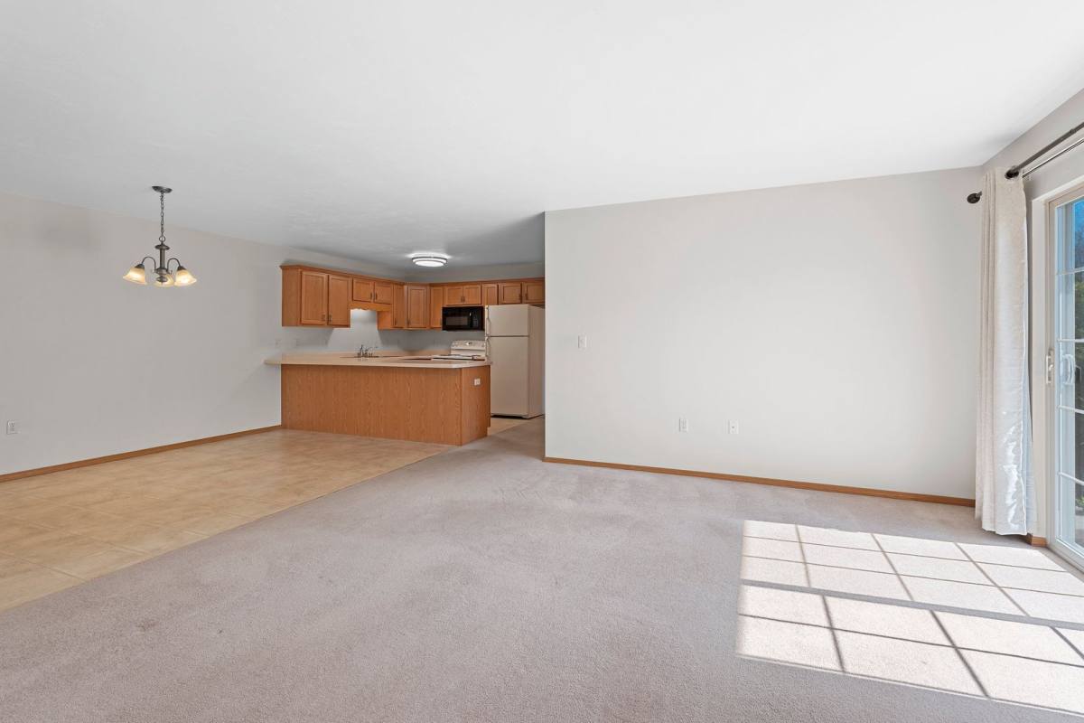 Townhouse for rent at 308 Golfview Rd #5, Cecil, WI 54111