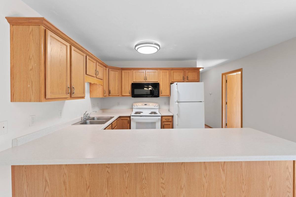 Townhouse for rent at 308 Golfview Rd #5, Cecil, WI 54111