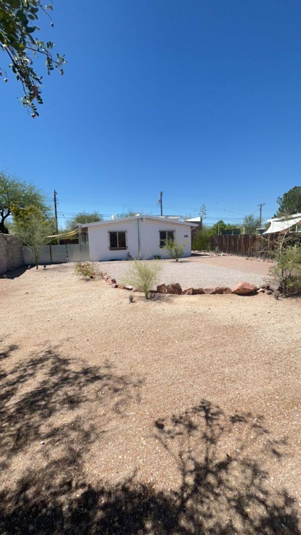 House for rent at 1150 E Waverly St, Tucson, AZ 85719